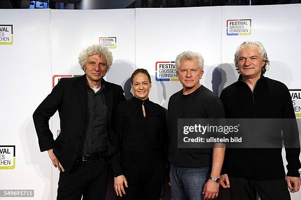 Die Schauspieler Udo Wachtveitl, l-r, Sonsee Neu, Miroslav Nemec und Emilio De Marchi in Köln zum Tatort "Macht und Ohnmacht" im Rahmen des Festivals...