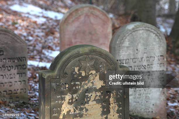 Ringgau-Netra : Jüdischer Friedhof - Der jüdische Waldfriedhof liegt 1,5 km südlich des Dorfes Netra.