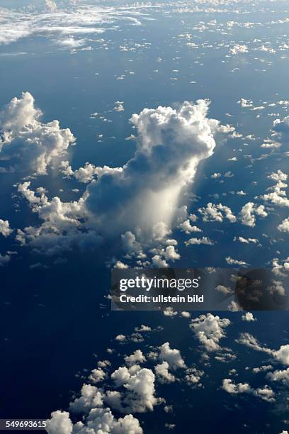 Clouds from aircraft
