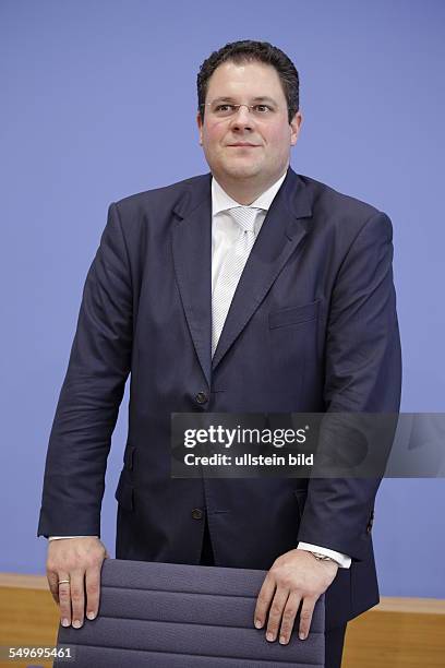 Patrick Döring, MdB, Generalsekretär der FDP, auf der Bundespressekonferenz in Berlin