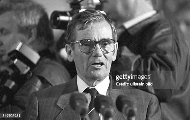 8th GDR Gymnastics and Sports Festival Leipzig: Manfred Ewald, politician SED party, speaking