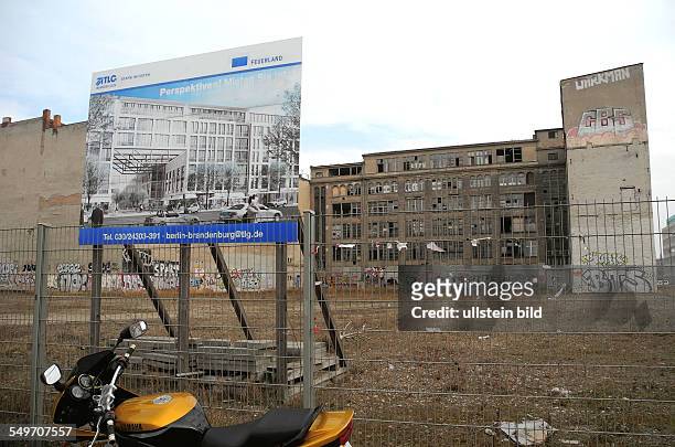 Berlin, Bauflaechen gegenüber des BND-Neubaus an der Chausseestrasse warten auf Investoren, Grundstück des ehemaligen VEB SECURA