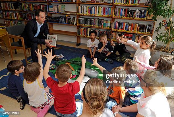 Mit Hilfe des Landesarbeitsmarktprogrammes "Arbeit für das Saarland - ASaar", das zu Jahresbeginn an den Start gegangen ist, stellt jetzt auch der...