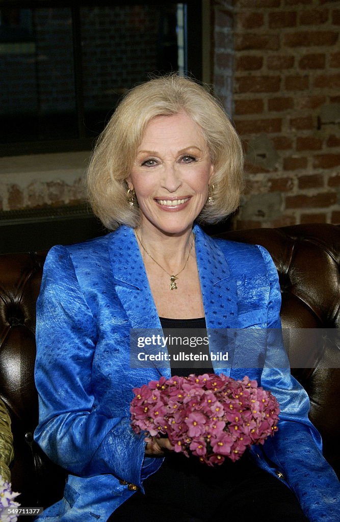 Bibi Johns