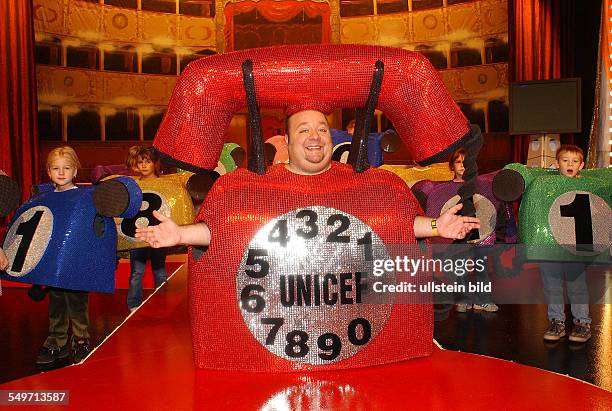 Dirk Bach, Schauspieler, Comedian, Deutschland - als Moderator der vierten Ausgabe von "Lachen tut gut - Comedy für UNICEF"