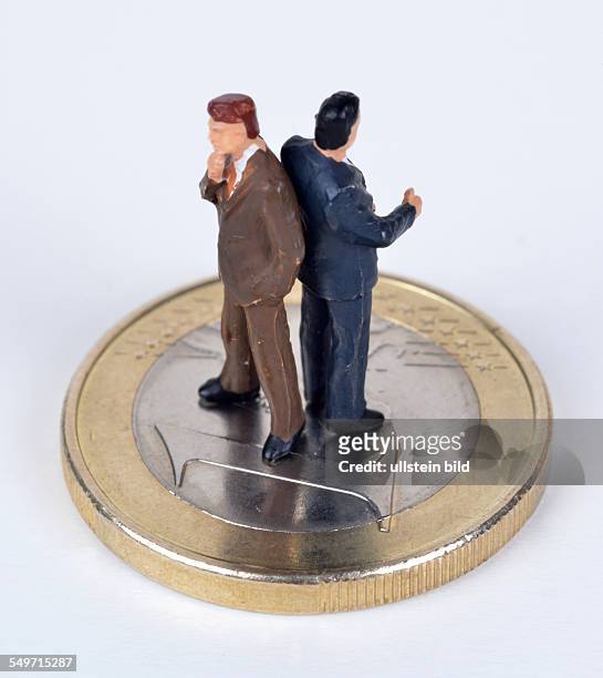 Symboldbild, Miniaturfiguren, Euro