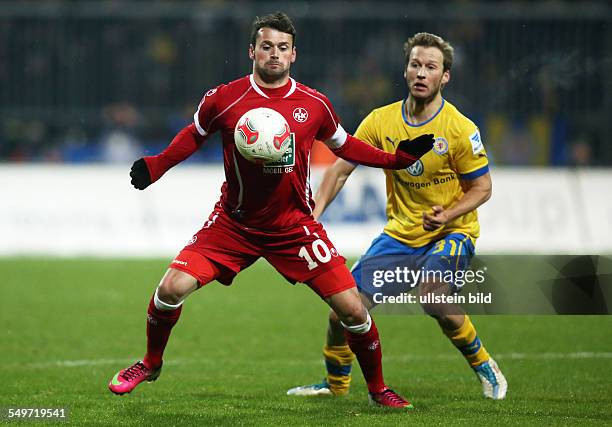 Spieltag, Saison 2012/2013 - Albert Bunjaku, Marc Pfitzner, Zweikampf, Aktion, Spielszene, , Eintracht Braunschweig - FC Kaiserslautern FCK, Sport,...