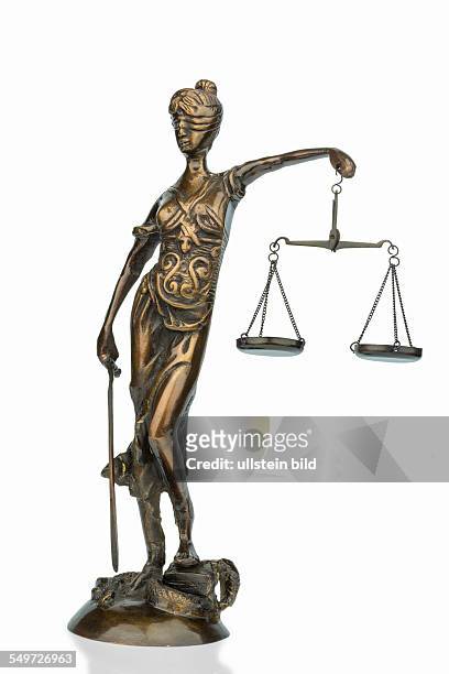 Skulptur der Justizia, Symbolfoto für Gerechtigkeit und Rechtsprechung