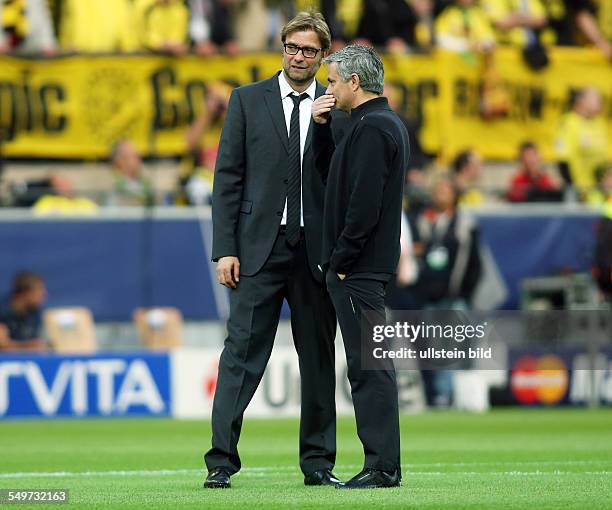 Halbfinal-Hinspiel, Saison 2012/2013 - Trainer Juergen Jürgen Klopp, Trainer Jose Mourinho, Aktion, Gestik , BvB Borussia Dortmund - Real Madrid,...