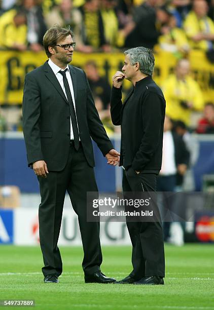 Halbfinal-Hinspiel, Saison 2012/2013 - Trainer Juergen Jürgen Klopp, Trainer Jose Mourinho, Aktion, Gestik , BvB Borussia Dortmund - Real Madrid,...