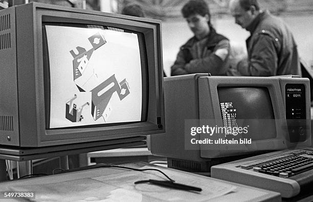 Robotron CAD Station, computer aided design, technology developed by the nationally-owned company Werkzeugmaschinenkombinat Fritz Heckert, machine...
