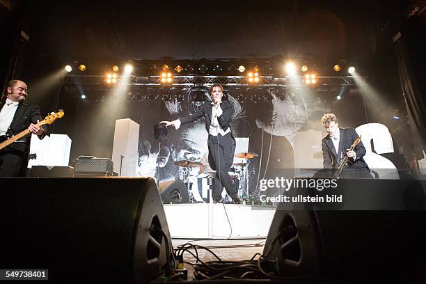 Concert of the Swedish rock band 'The Hives' with singer Howlin Pelle Almqvist at the 'Docks' in Hamburg