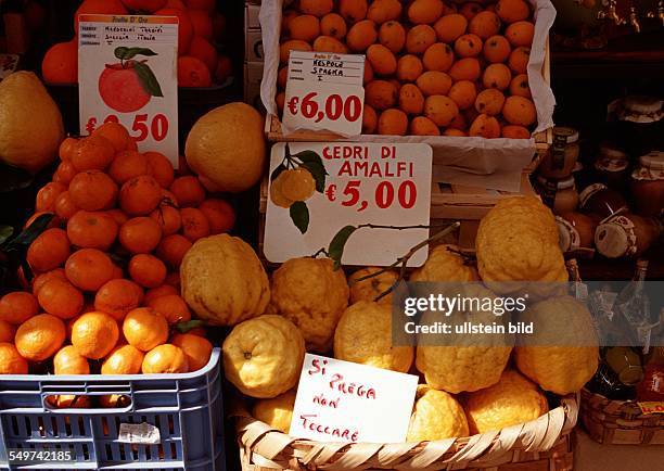 Italy, Amalfi-Coast, Amalfi, Citrus fruits