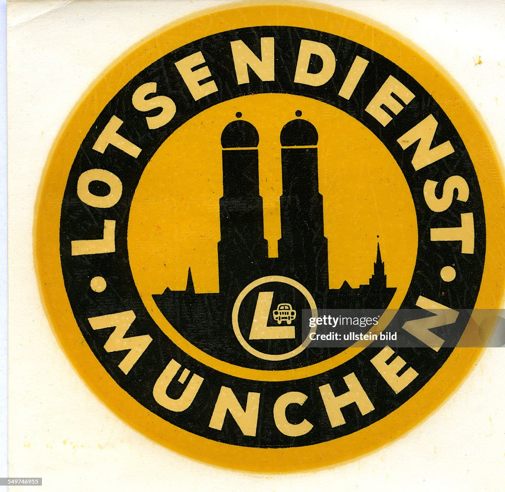 GER, Deutschland, 20111210, Muenchen, Lotse, Lotsendienst,Alter historischer Kofferaufkleber aus den fuenfziger Jahren