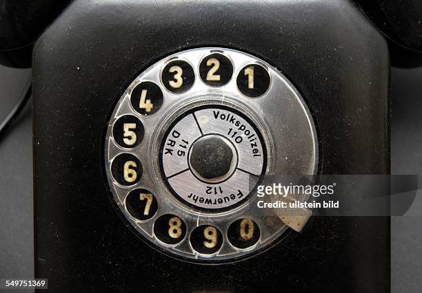 Telefon - Wählscheibe mit Telefonnummer Volkspolizei, DRK und Feuerwehr