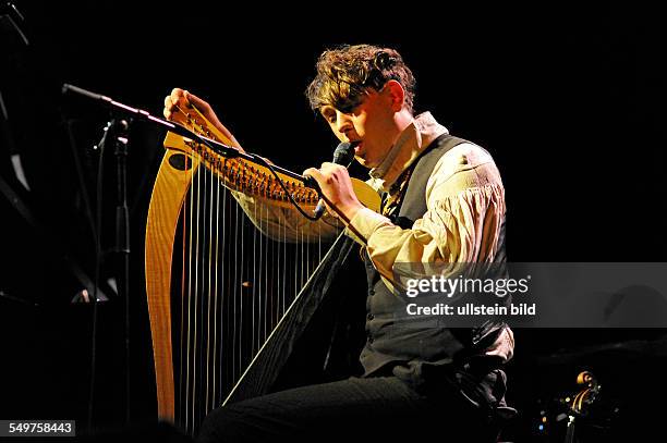 Patrick Wolf - der britische Saenger, Komponist und Multiinstrumentalist auf Kampnagel, K2 in Hamburg.