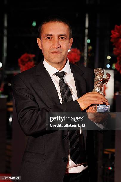 Nazif Mujic - Berlin/ Potsdamer Platz/ Roter Teppich zur Preisverleihung im Berlinale Palast - Silberner Bär für Bester Darsteller