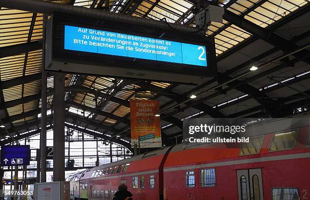 Berlin, Verkehrseinschränkungen auf den Fernbahngleisen seit dem Deckenabsturz am in der unteren Bahnhofshalle des Bahnhof Friedrichstrasse