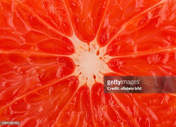 Scheiben einer Orange. Symbolfoto für gesunde Vitamine durch frisches Obst