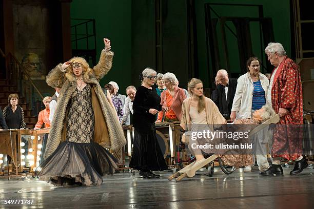 Erika Ritter Photos and Premium High Res Pictures - Getty Images