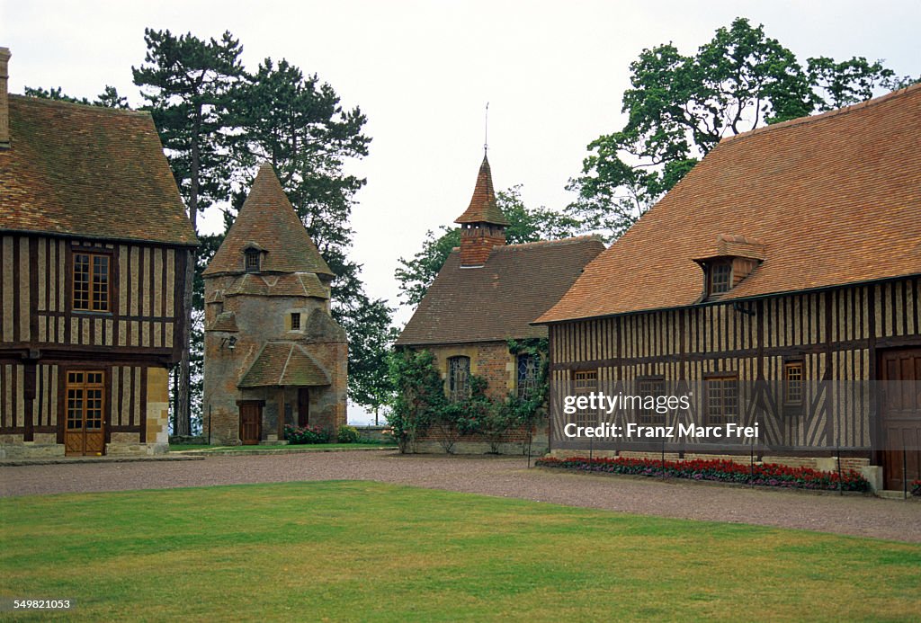 Chateau Du Mont De La Vigne Pays Dauge HighRes Stock Photo Getty Images