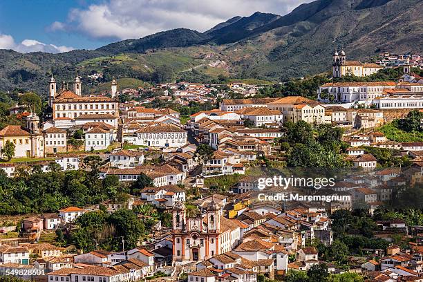 view of the town - estado de minas gerais fotografías e imágenes de stock