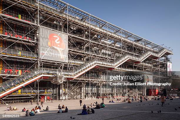 centre pompidou in paris, france - centre georges pompidou stock pictures, royalty-free photos & images