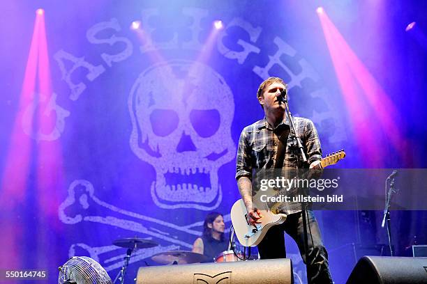 Sänger Brian Fallon während eines Auftritts beim Area4-Festival auf dem Flugplatz Borkenberge in Lüdinghausen