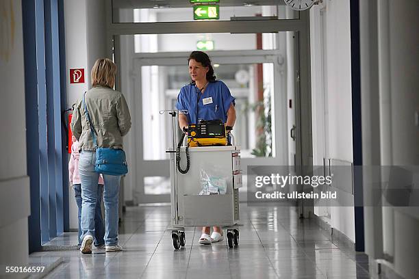 Von den Lesern der Rätselzeitschrift "Gute Laune" wuede Simone Michaelis 45 zur freundlichsten Krankenschwester Deutschlands gewählt , sie arbeitet...