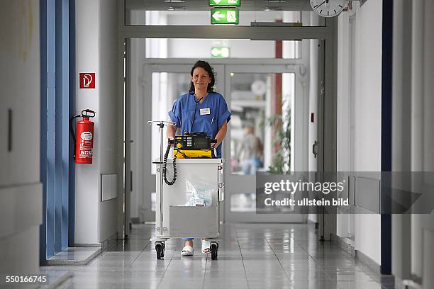 Von den Lesern der Rätselzeitschrift "Gute Laune" wuede Simone Michaelis 45 zur freundlichsten Krankenschwester Deutschlands gewählt , sie arbeitet...
