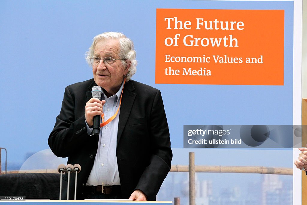 Avram Noam Chomsky, Professor für Linguistik am Massachusetts... News ...