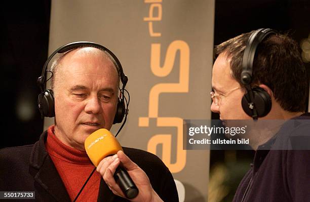 Schauspieler Hanns Zischler zu Gast bei Knut Elstermann im Radio Eins Nighttalk am Rande der 56. Internationalen Filmfestspiele in Berlin