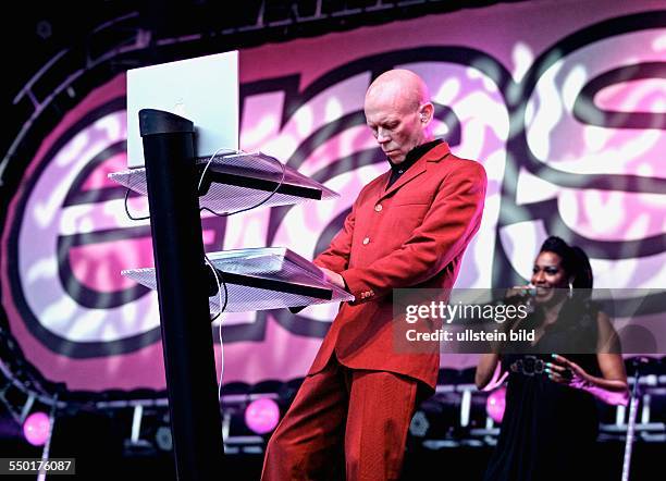 Keyboarder Vince Clark anlässlich eines Konzerts in der Zitadelle Spandau in Berlin