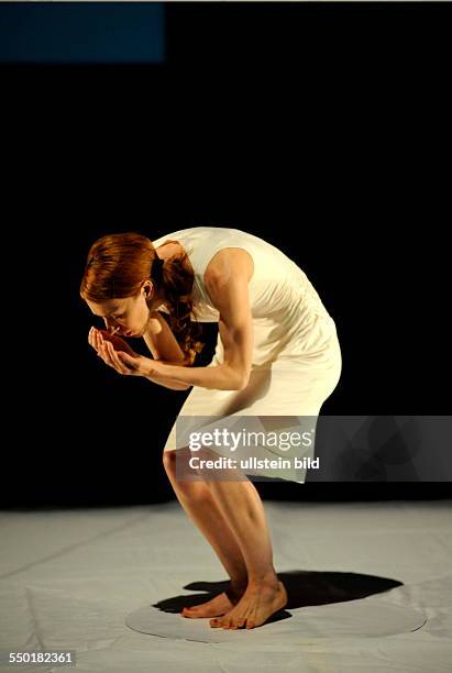 Mit dem Stück "SubsTanz 13" feiert die Donlon Dance Company/Ballett des Saarländischen Staatstheaters am Samstag den die vorletzte Premiere der...