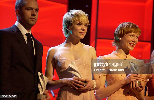 Preisträger des Shooting Star Awards 2006 - V.l.n.r.: Schauspieler Christos Loulis , sowie die Schauspielerinnen Ane Dahl Torp und Maarja Jakobson...