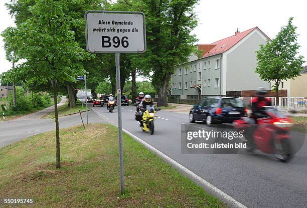 Buergerinitiative kontra B 96 - Bundesstraße 96, die durch den Ort Fürstenberg führt