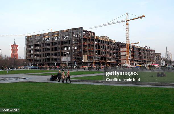 Abrissarbeiten am ehemaligen Palast der Republik in Berlin