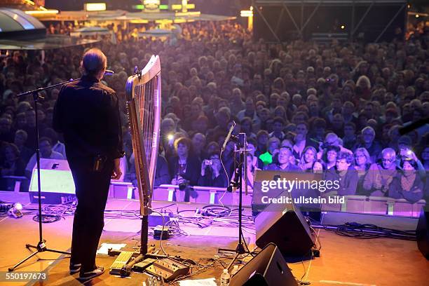 Das 39. Saarbrücker Altstadtfest lockt zahlreiche Besucher in die Landeshauptstadt. Im Bild: Der Auftritt von "Alan Stivell".