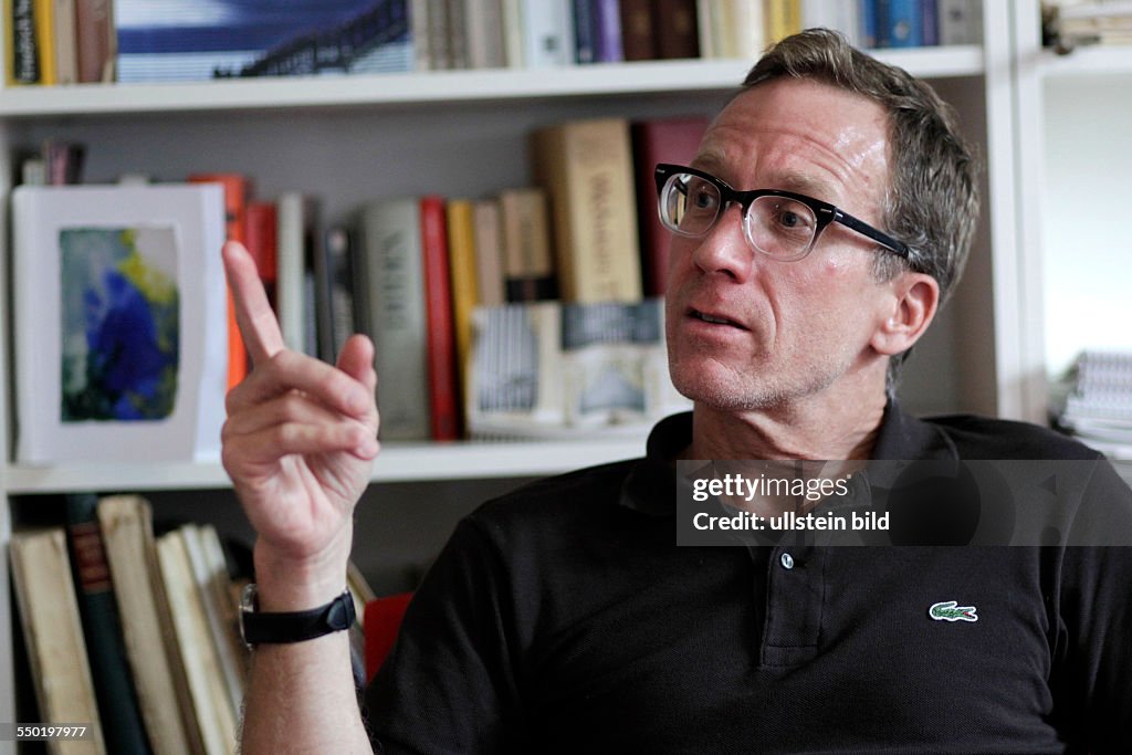 Amerikanischer Komponist Jay Schwartz im Interview über sein Werk "Zwielicht", das im Rahmen des "Romanischen Sommer" am 11. Juli 2013 in der Kirche St. Andreas Köln aufgeführt wird
