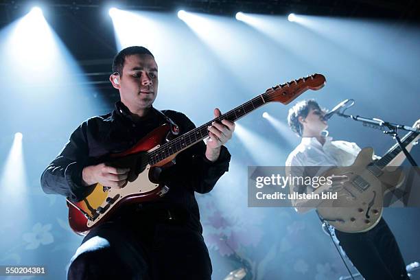Vampire Weekend "Modern Vampires of the City"-Tour Vampire Weekend bestehen aus: Ezra Koenig , Chris Baio , Chris Tomson und Rostam Batmanglij E-Werk...