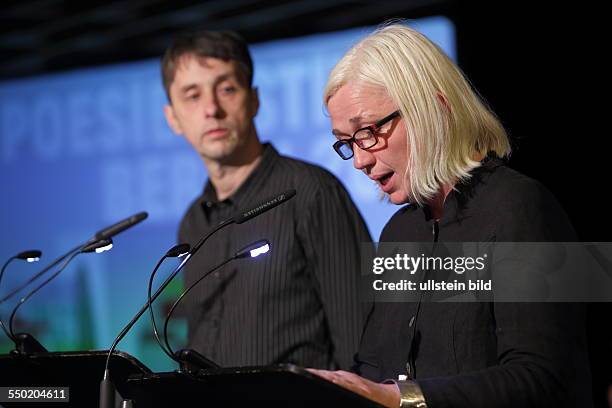 István Kemény Autor, Budapest und Orsolya Kalász, deutsche Lesung am Thementag Ungarn beim Poesiefestaval Berlin "Ruinen sind wie Rosen" Lyrik und...