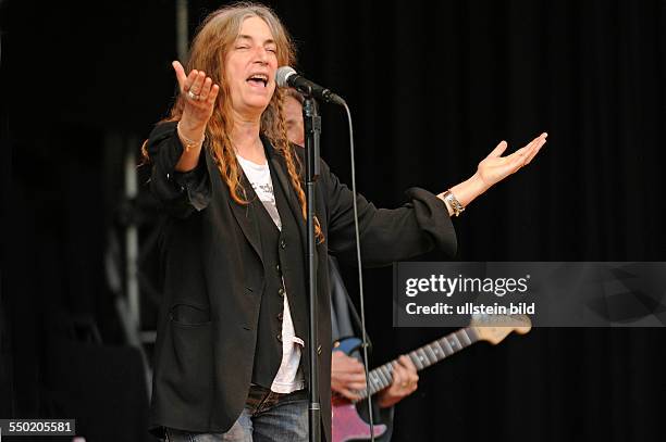 Patti Smith, Patti Lee Smith - die amerikanische Punk- und Rockmusikerin, Singer-Songwriterin, Fotografin, Malerin und Lyrikerin sowie Godmother of...