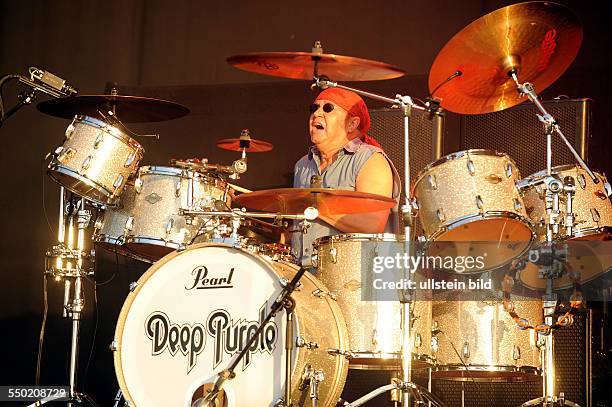 Deep Purple - die britische Hardrockband mit Saenger Ian Gillan, Gitarrist Steve Morse, Bassist Roger Glover, Keyboarder Don Airey und Schlagzeuger...