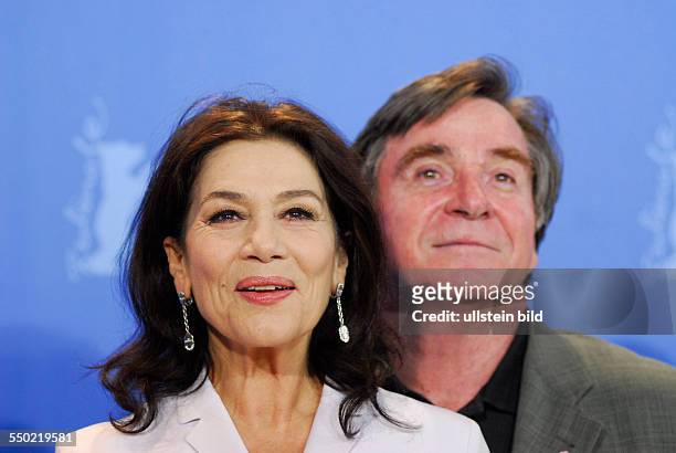 Schauspielerin Hannelore Elsner und Schauspieler Elmar wepper während eines Pressetermin zum Film -Kirschblüten-Hanami- anlässlich der 59....