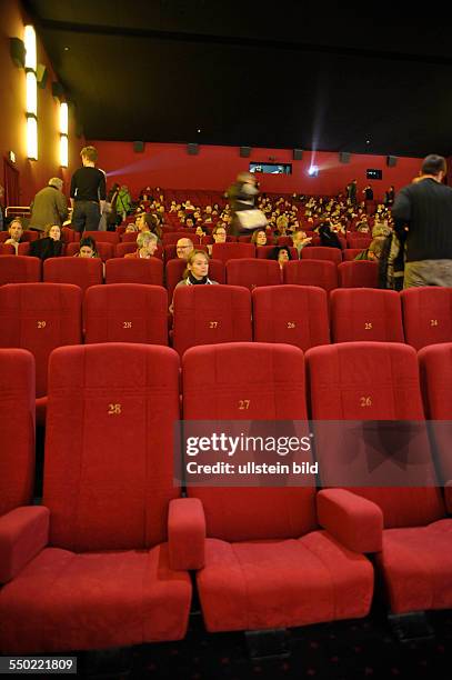 Noch gibt es einige freie Plätze im Kino - 60. Internationale Filmfestspiele in Berlin