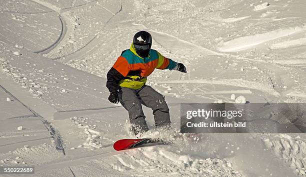 Twelve-year-old snowboarder Nebelhorn at Oberstdorf, Allgaeu Alps, Allgaeu, Bavaria, Germany, Europe, .