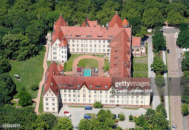 Luftbild Luftaufnahme Ansicht Halle Saale Sachsen Anhalt Saale aue Altersheim Paul Riebeck Stift Paul-Riebeck-Stift