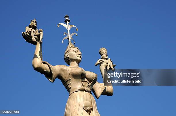 'Imperia' is a statue by the sculptor Peter Lenk at the harbor entrance on Lake Constance. The statue commemorates the Council of Constance and makes...