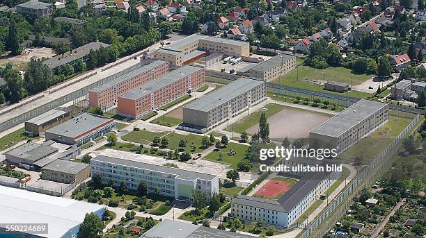 Luftbild Luftaufnahme Ansicht Halle Saale Sachsen Anhalt Saale Jugendhaftanstalt Frohe Zukunft Knast JVA