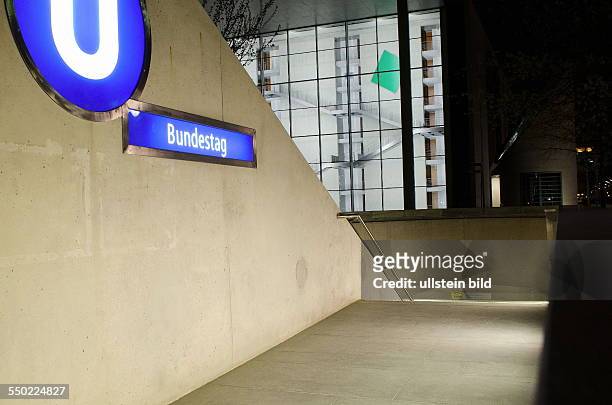 Berlin, Tube-Station Bundestag.